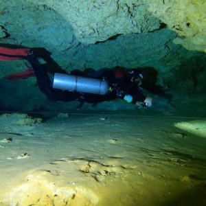 IANTD side mount cave diver