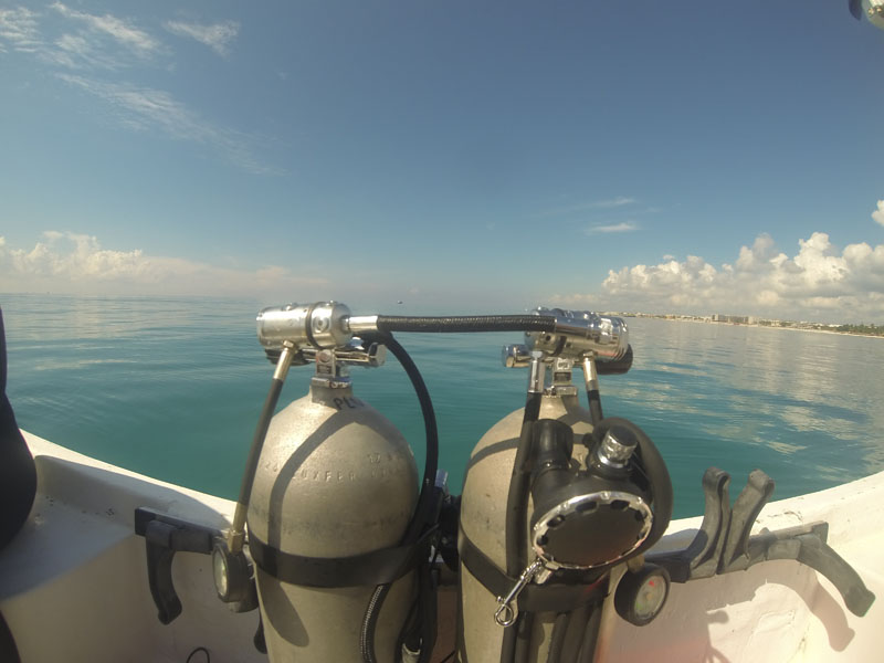 Sidemount diving in open ocean